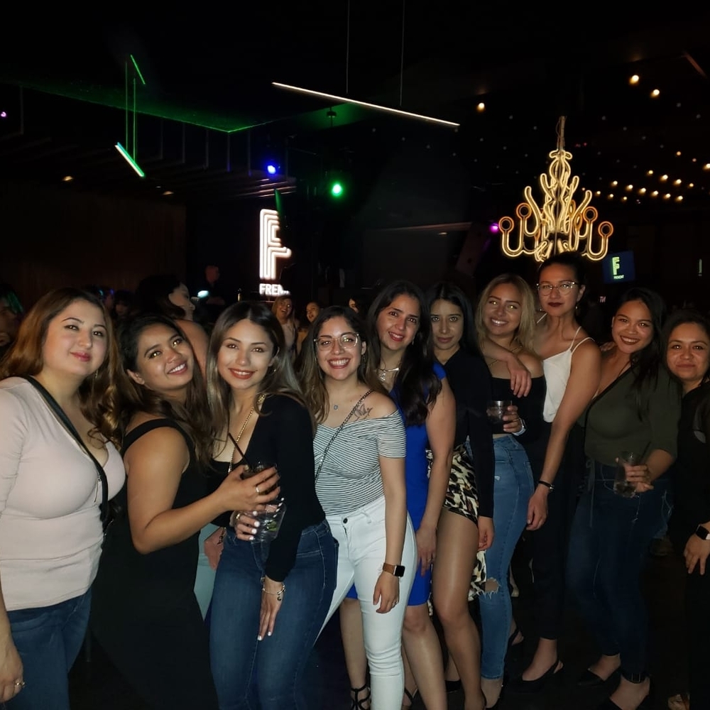 Meet your Posher, Marlen